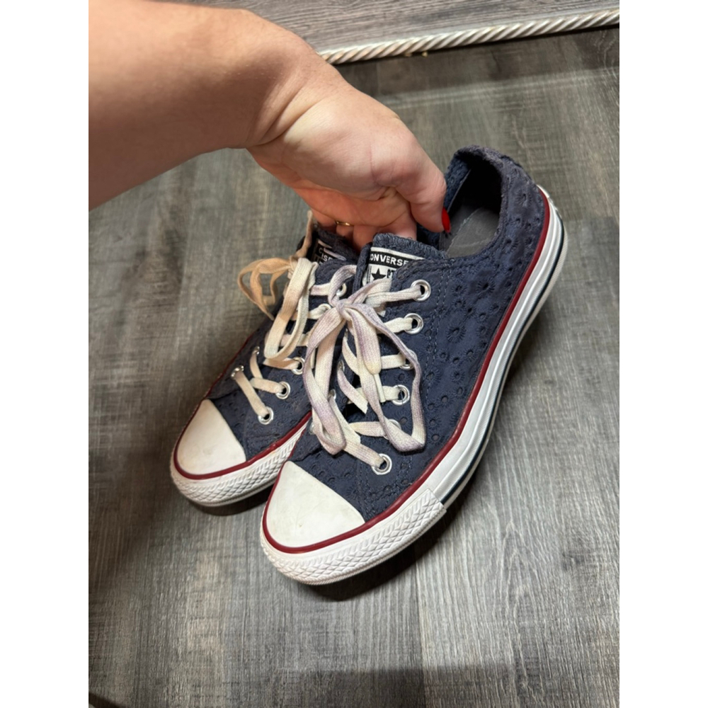 Women's Converse Navy Eyelet All Star Low Top‎ Sneakers Size 7
